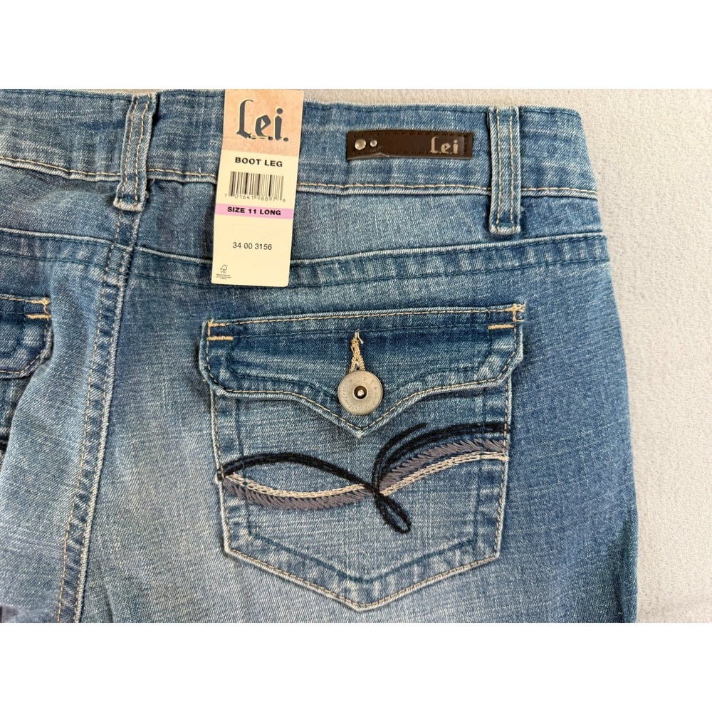 L.E.I. Ashley Lowrise Bootleg Jeans Size 11 Long NWT Y2K Deadstock Light Wash